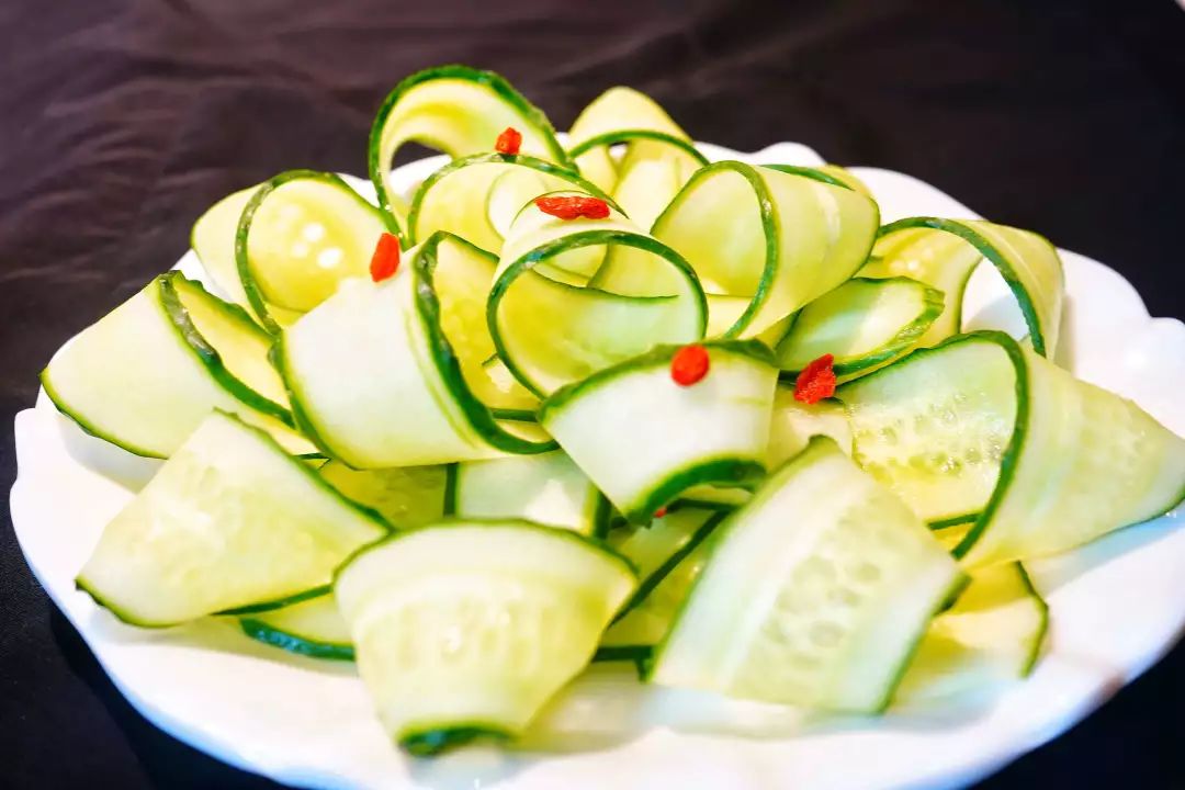 【龙隐门火锅】含锅底油,丰盛菜品,满足你的胃!