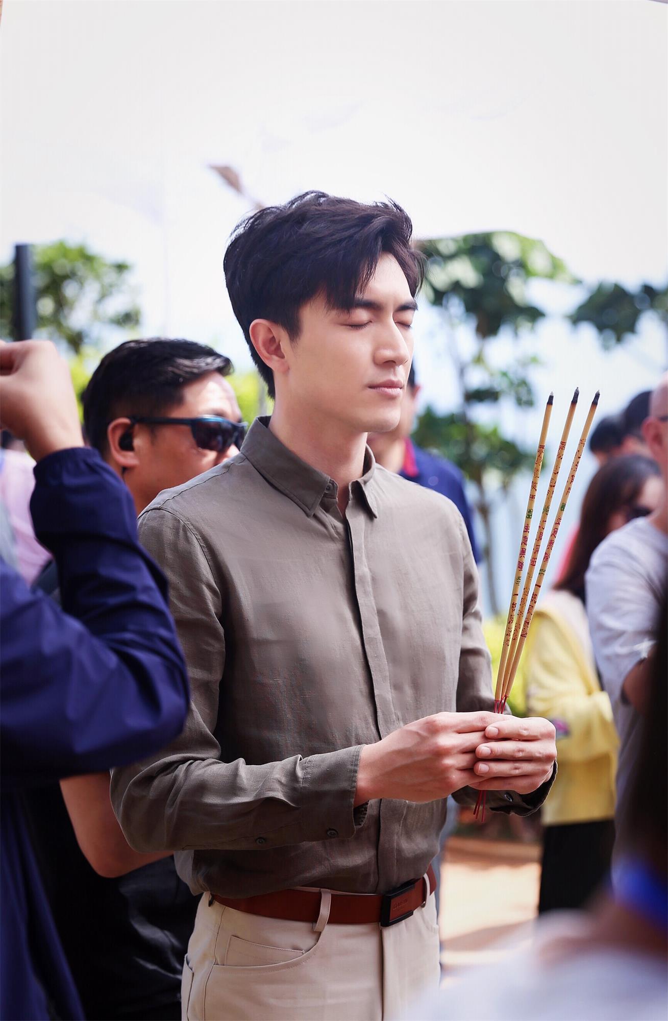 林更新《最初的相遇,最后的别离》开机 首次演绎都市爱情悬疑_角色