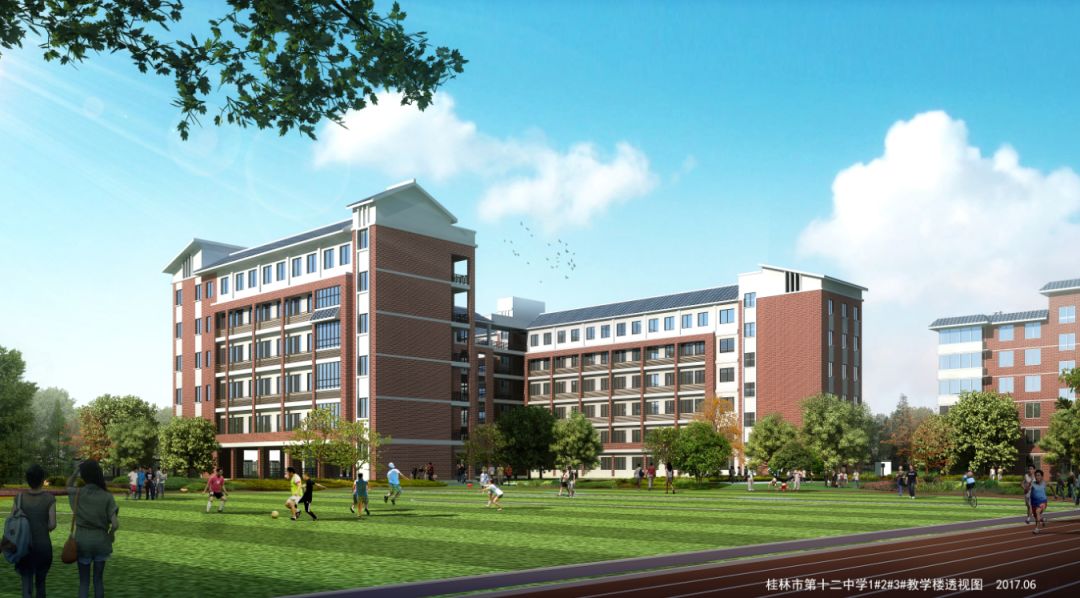 中学发展纪实》的文章让桂林十二中成为众多桂林市民关注的焦点和热词