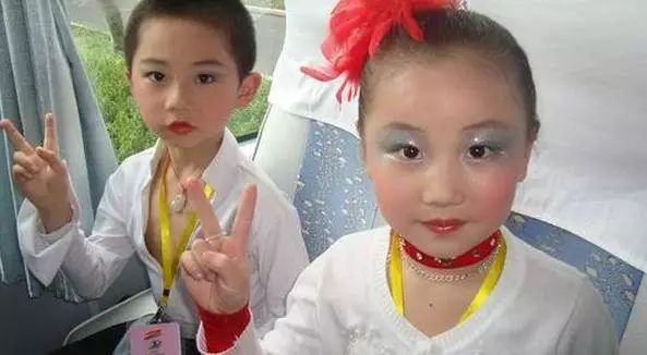 幼儿园六一幼儿化妆技巧