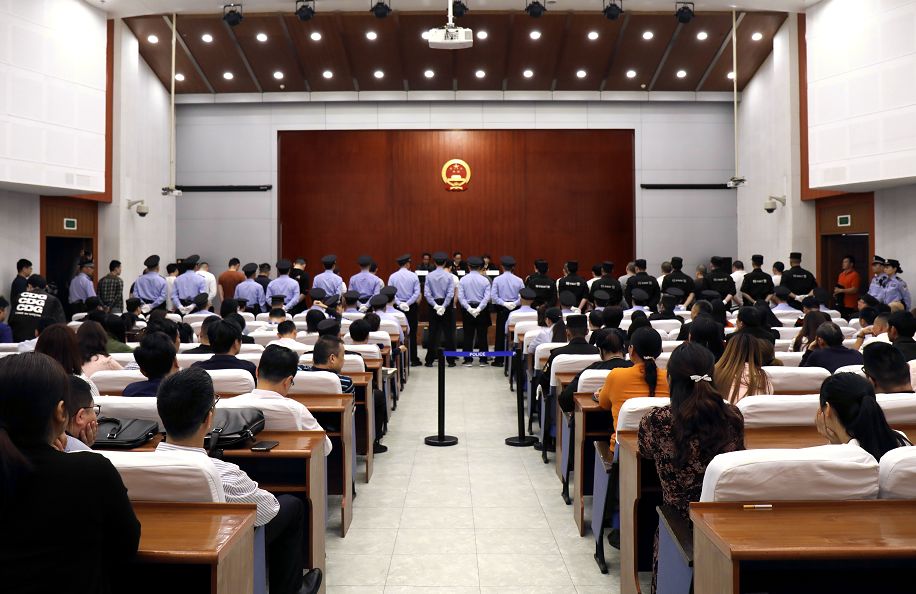 扬州这个黑老大被判20年还有这些人都被判了