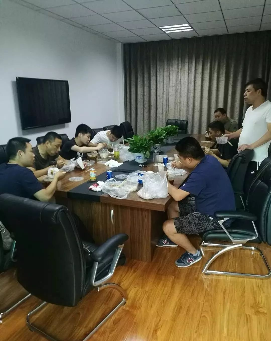 大快人心宝应警方打掉一个作案20多起的黑社会