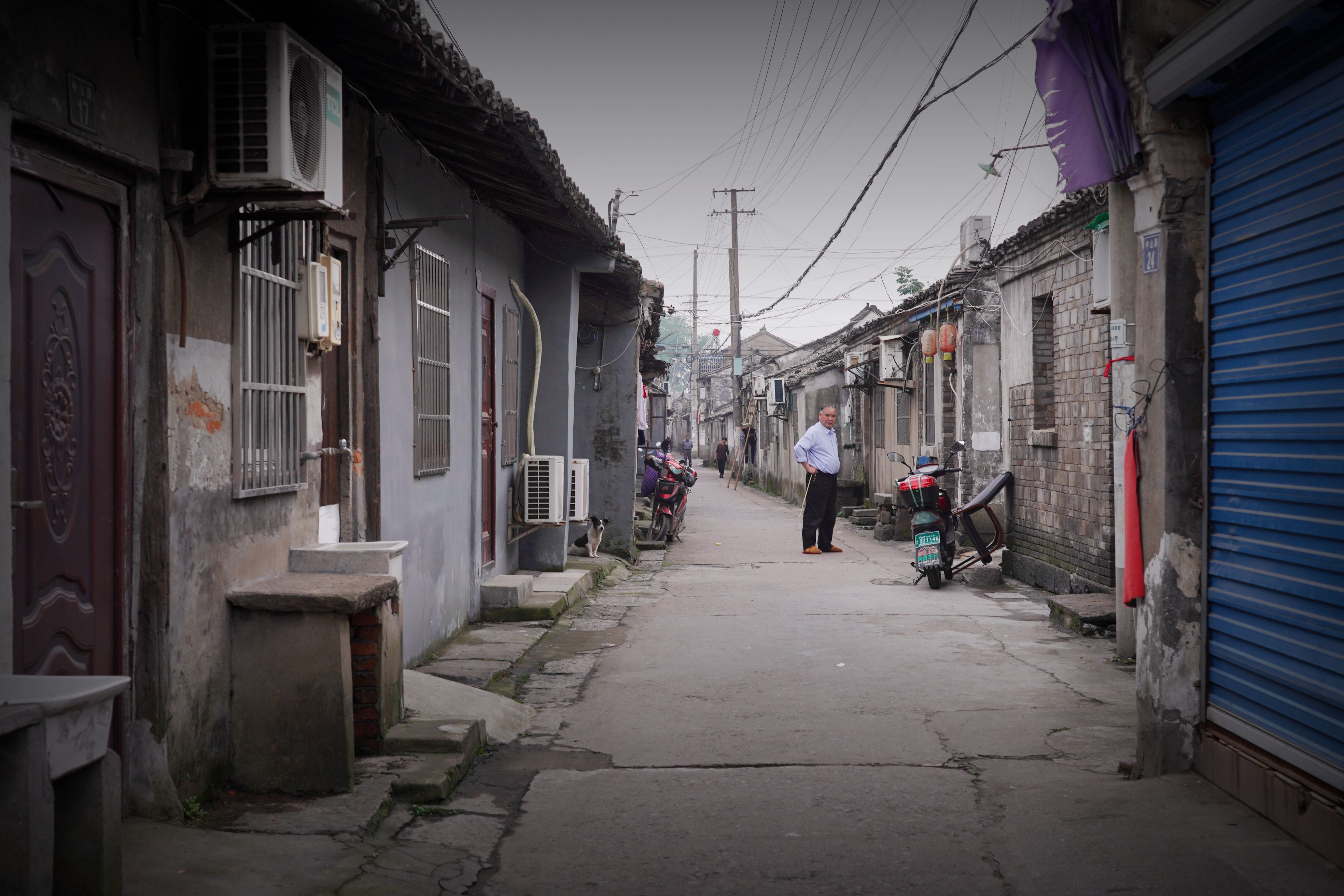 原创宁波这条巷最窄处不足2米却叫中山路置身其中像回到80年代