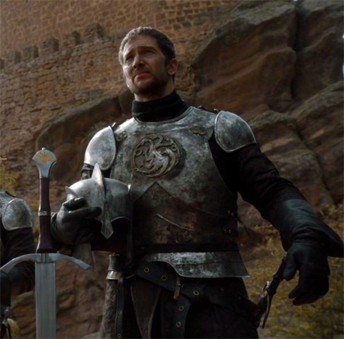 巴利斯坦是御林铁卫,也是国王的贴身护卫,七国上下最好的骑士.