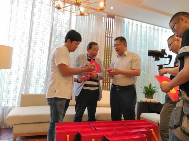 中华料理铁人陈建一让川菜和郫县豆瓣在日本家喻户晓