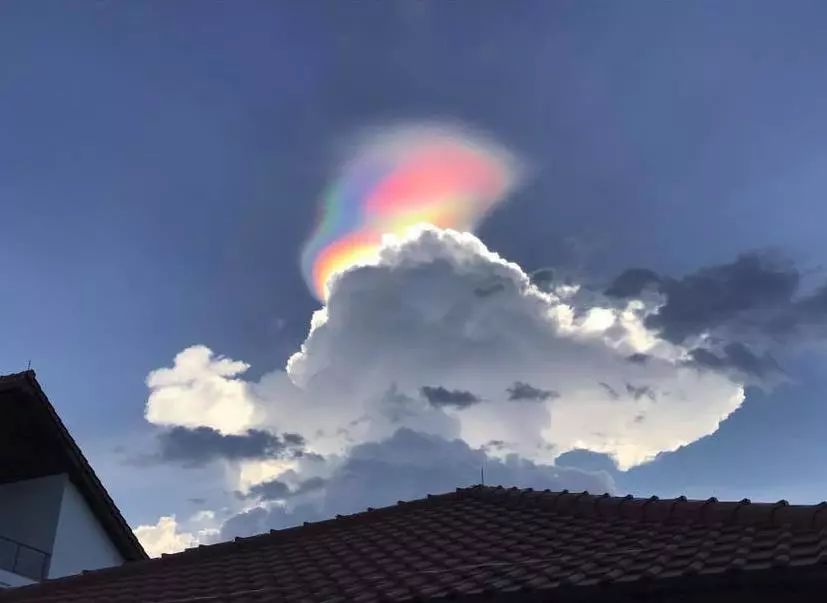 火烧云新加坡每年带给大家的奇景也是大饱大家的眼福所以还想感受更多