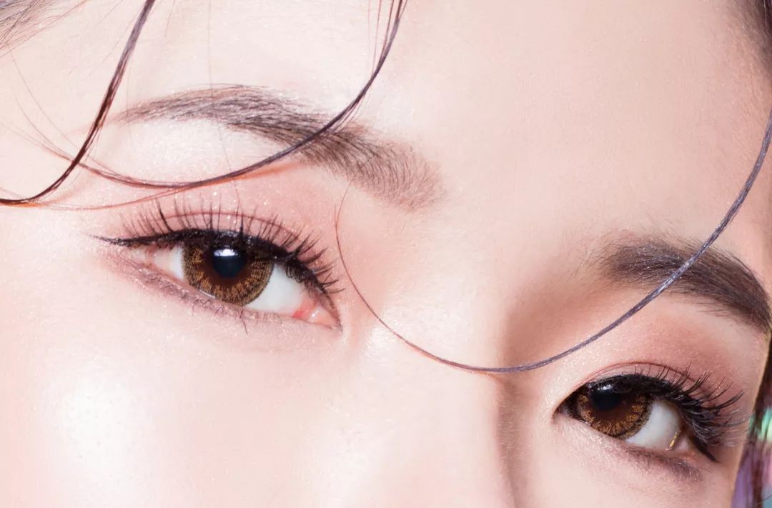 concept eyes 摩天翘睫毛膏—卷翘迷人根根分明—减龄又迷人让双眸像