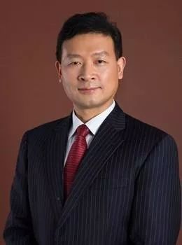 报告,分别是中山大学肿瘤防治中心的徐瑞华教授,马骏教授和陈明远教授