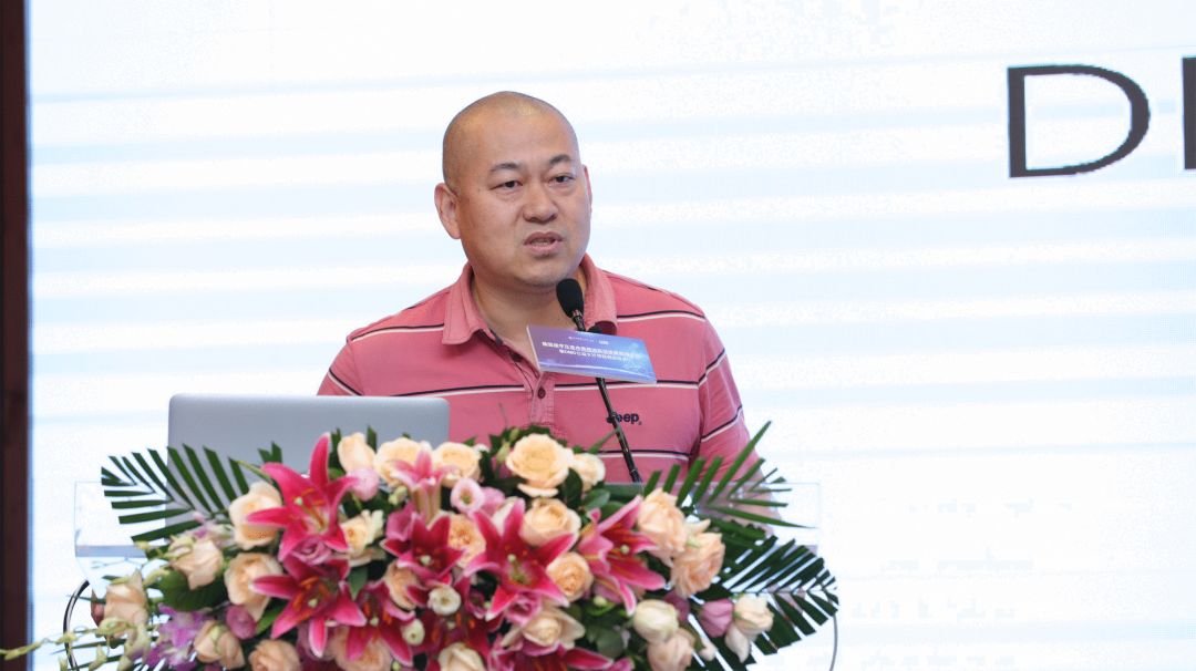 董小岩博士首先介绍了基因治疗的技术构成以及设计逻辑.