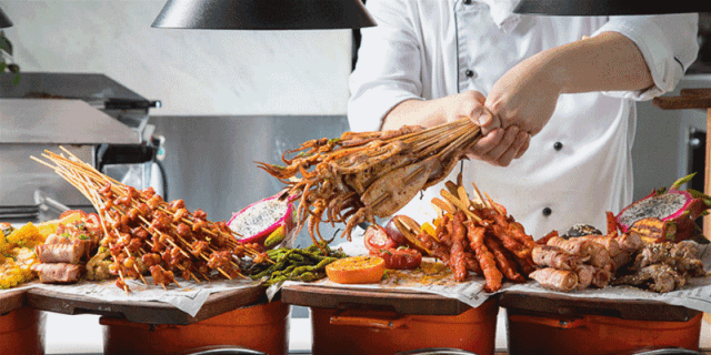 免费吃自助餐厅惊现台湾夜市40种台湾美食挑战你的胃容量