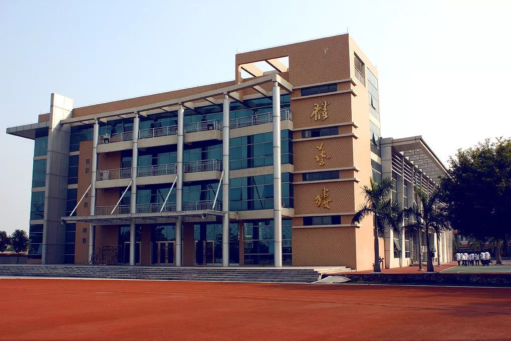 走进南中成就卓越南海中学2019年招生简章