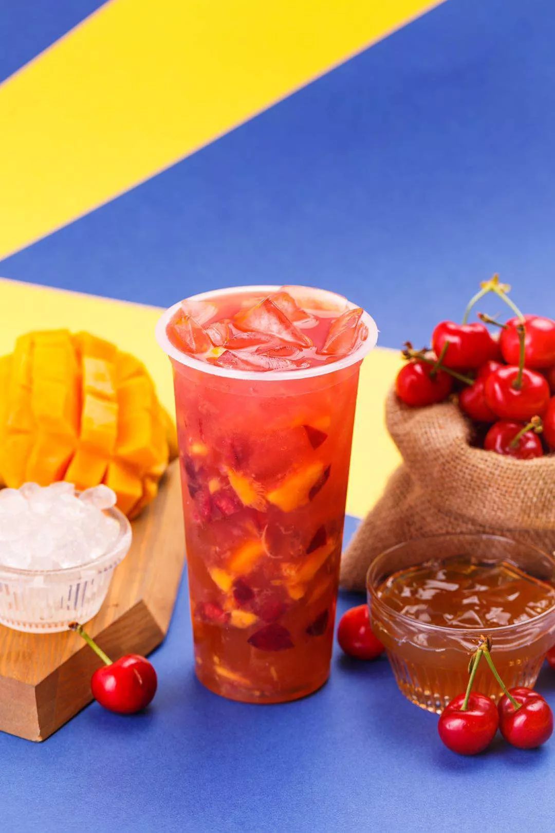 这杯车厘子水果茶自带斩男色,是绝佳的撩妹神器!_樱桃