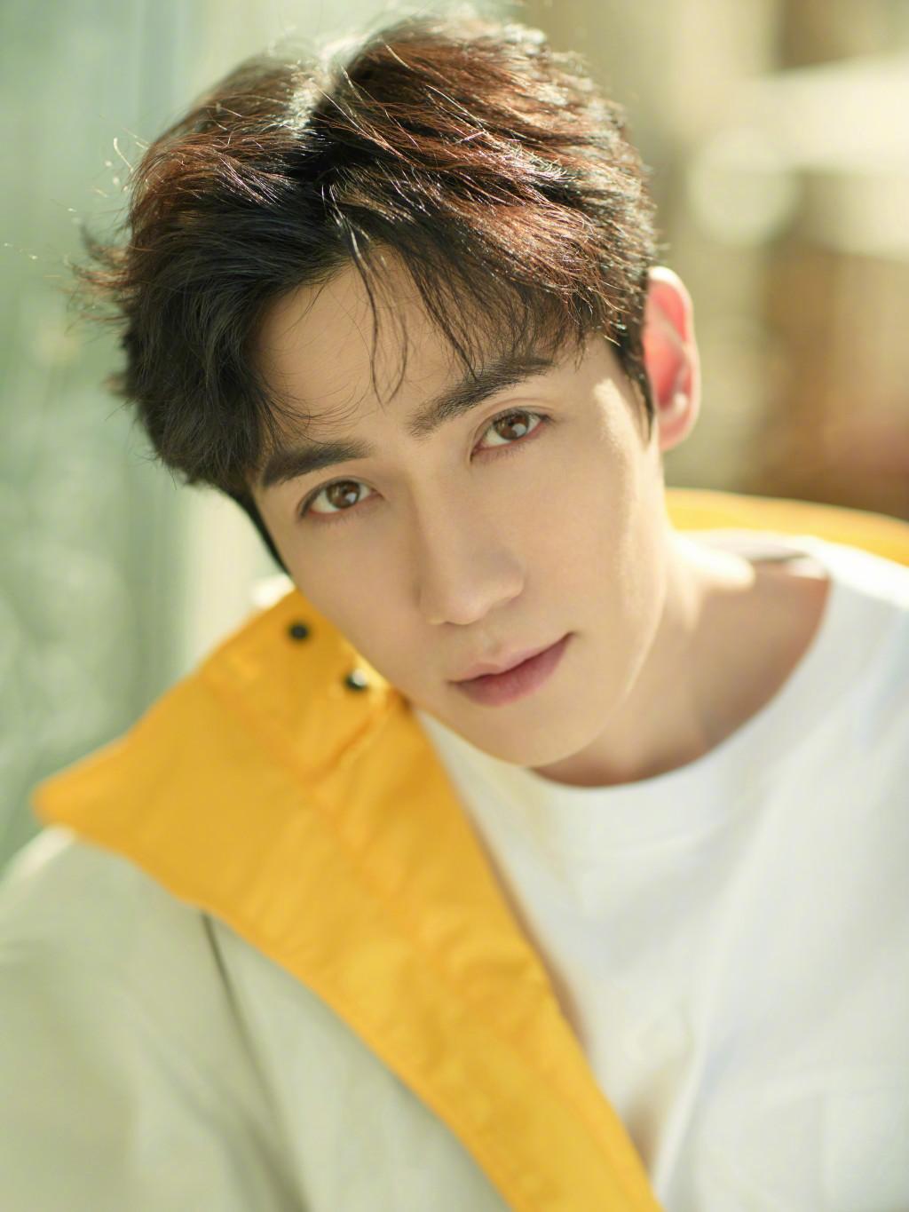 能把四六分发型驾驭出雅致温润气质我就服朱一龙不接受反驳