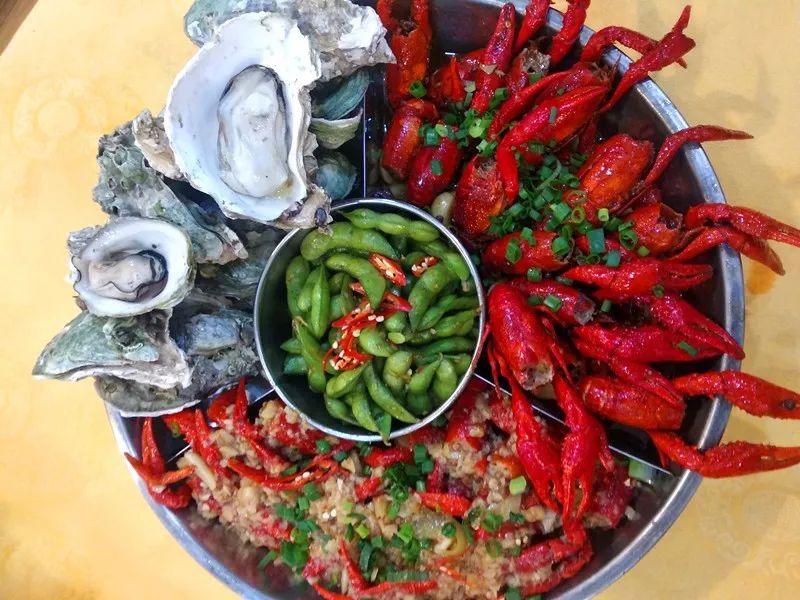 吃货必看超抵食龙虾盛宴龙虾生蚝二合一吃货们给蚝门上一课