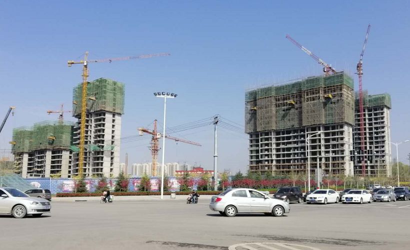 颐博园f区由晋城市颉冠房地产开发有限公司开发,位于规划太岳街北