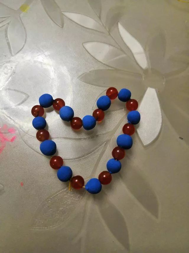 【精彩活动】《找规律》恰逢"母亲节"——一年级数学组"规律与生活"