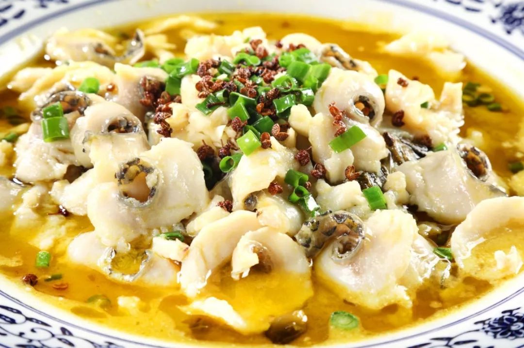 特色琼菜,经典粤菜,新派湘菜应有尽有新菜品种多达40种四季春天酒店