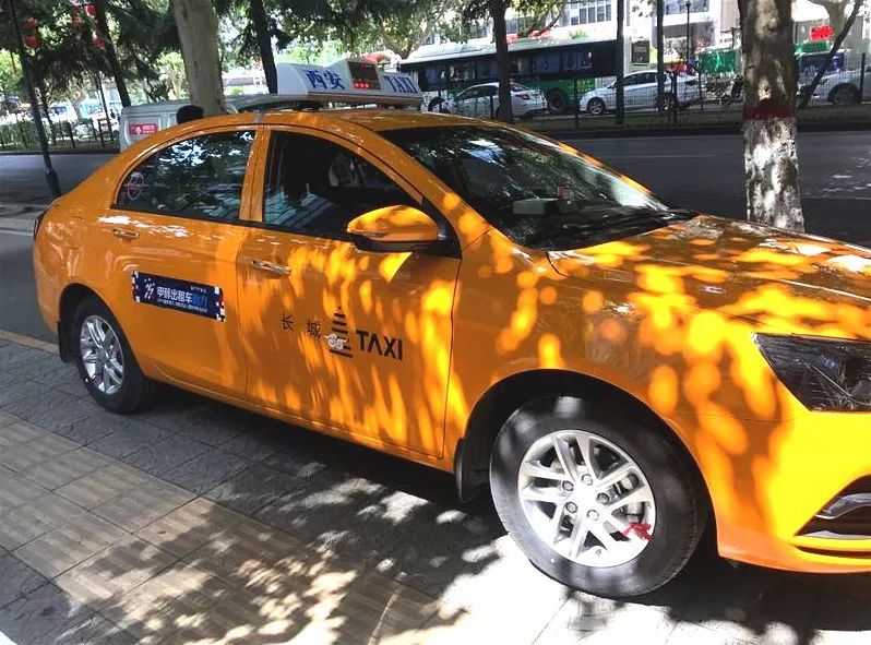 甲醇出租车助力曲江半马,赛事服务再升级!