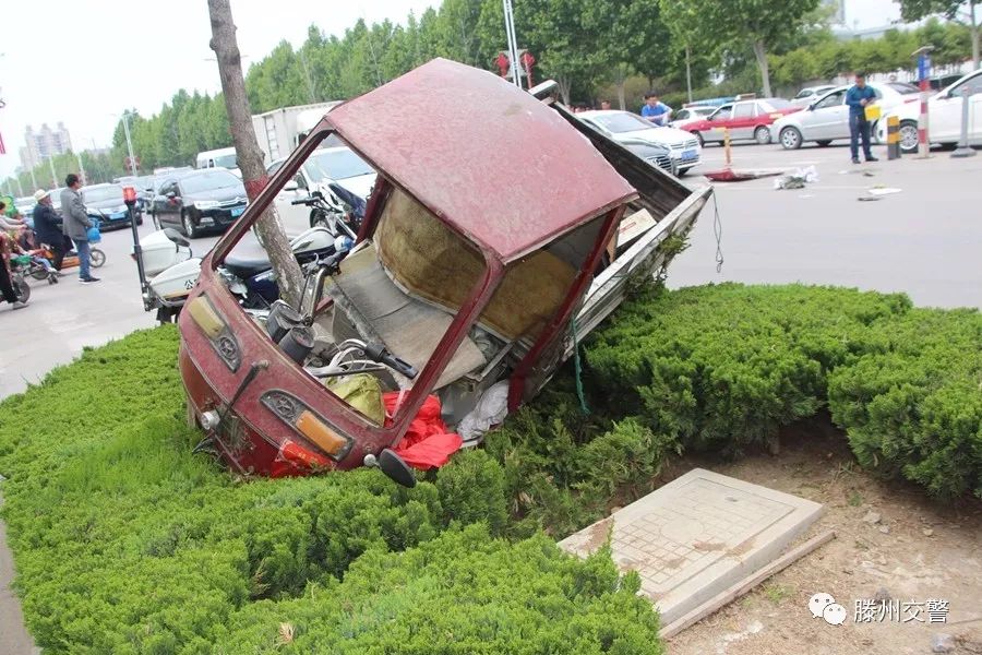 事发滕州龙泉路!一轿车与三轮相撞致人死亡,交警:双方同责!(附视频)