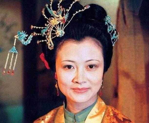 宁府当家媳尤氏难得糊涂大智若愚第一人贾府媳妇04