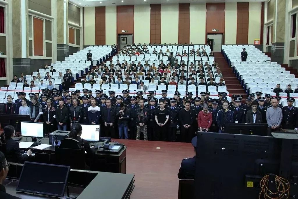 平南上上酒吧股东涉黑案二审宣判驳回上诉维持原判