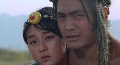 差一点被扔进大河祭河神的汉族姑娘雪儿达娃两度死里逃生来到了红河谷