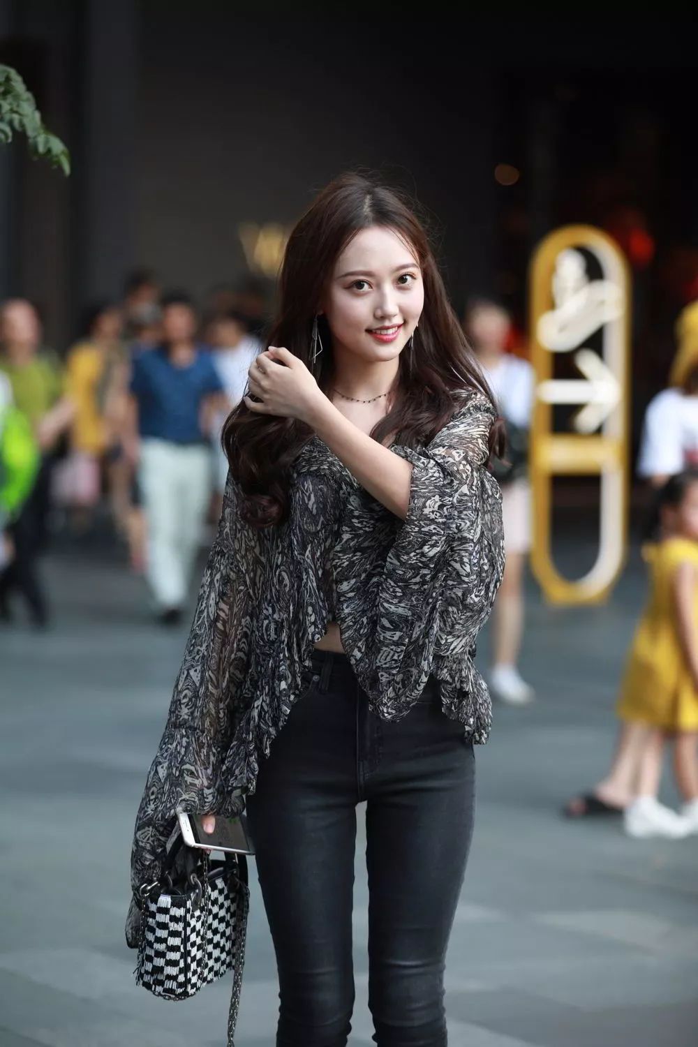 慎点超多图当一个美女走在成都的街头