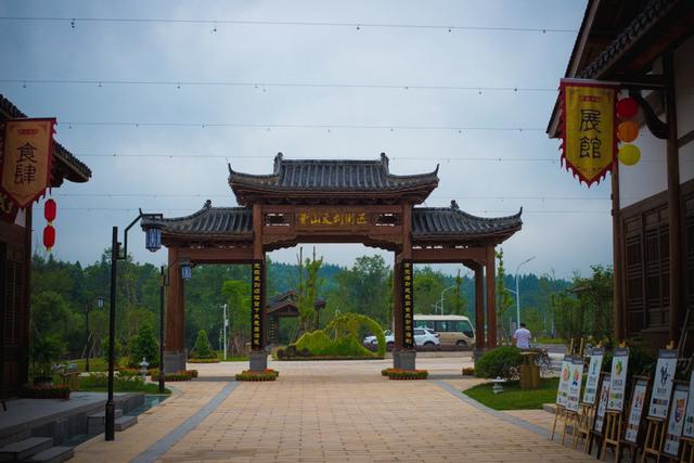 全寺皆尼姑探幽曹山寺才子之乡抚州深游到宜黄县感受佛文化