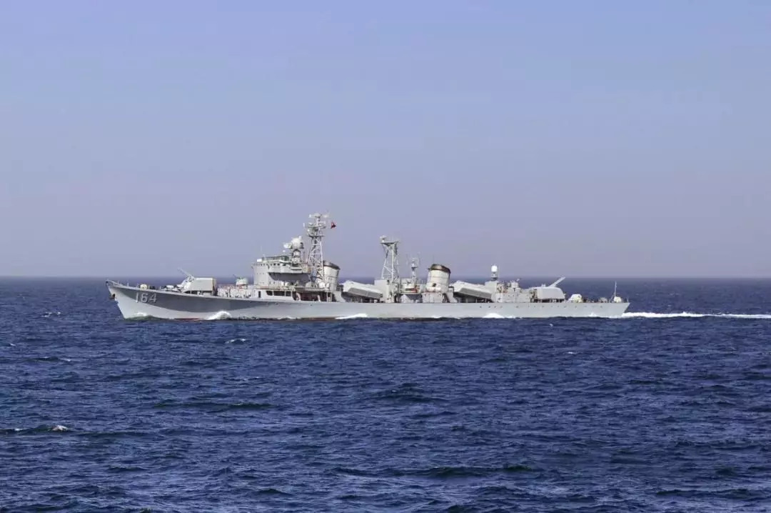 舷号164,服役31年,发射50余枚导弹零失误,是各项战备演训任务的"常胜