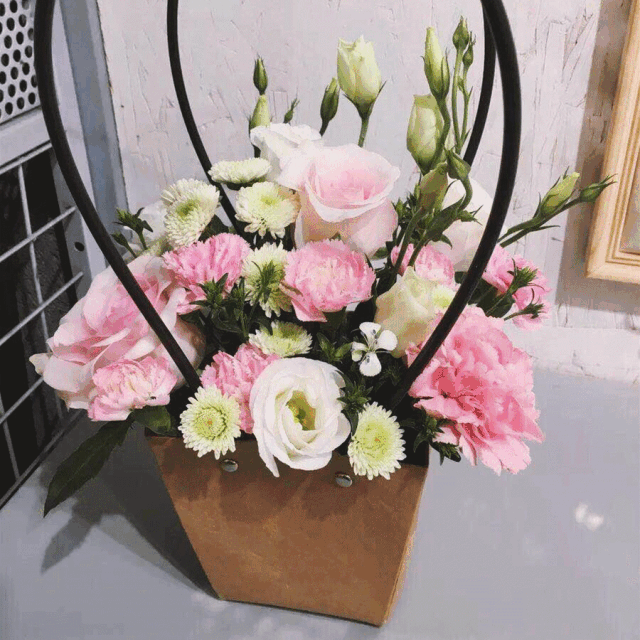 【房天下】大捧鲜花免费送!东投·长安府520花艺diy助攻你的爱!_插花