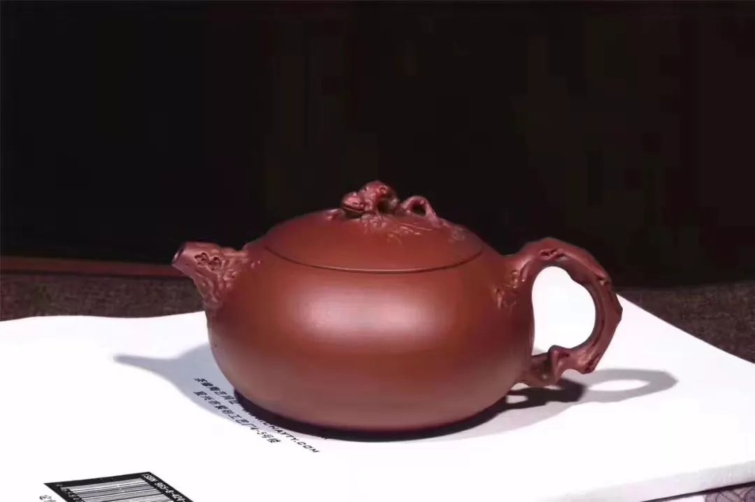 胡仁杰,国家级高级工艺美术师