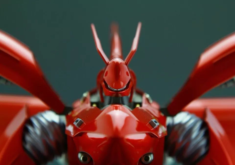 [小t高达秀]夏亚最后爱机—异类红色闪光夜莺!