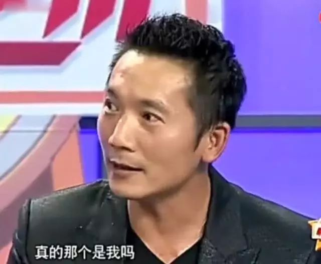 不过邹兆龙拒不承认"常威"是自己扮演的角色,还笑称这是自己的双胞胎