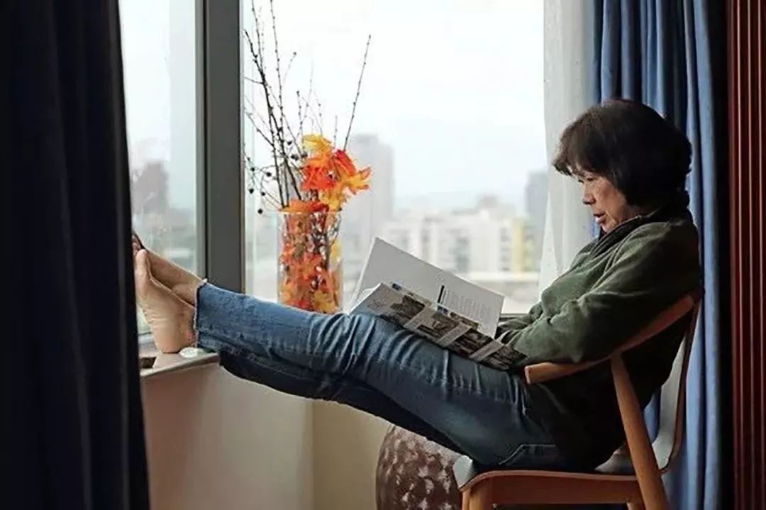 龙应台在香港参加禁语禅修