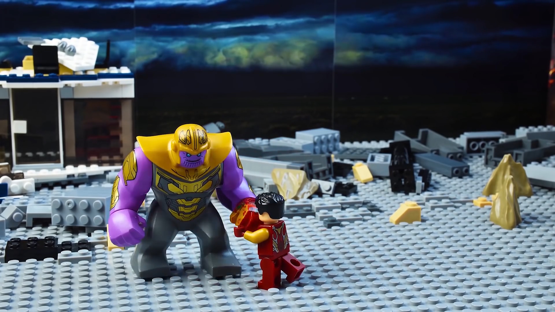 乐高版复联4超级英雄们与灭霸最后的战斗