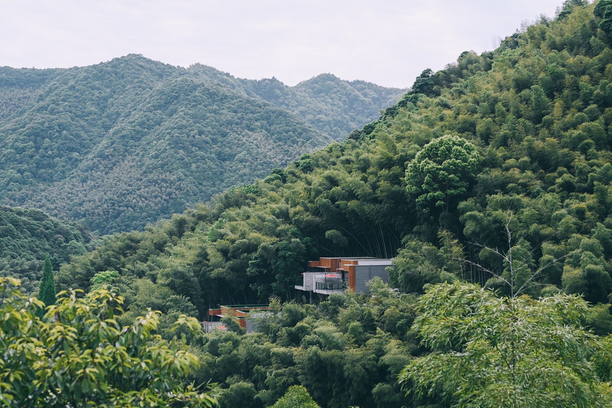 宁海安岚,国内首家安缦同门,隐于温泉胜地天明山中遗世而独立
