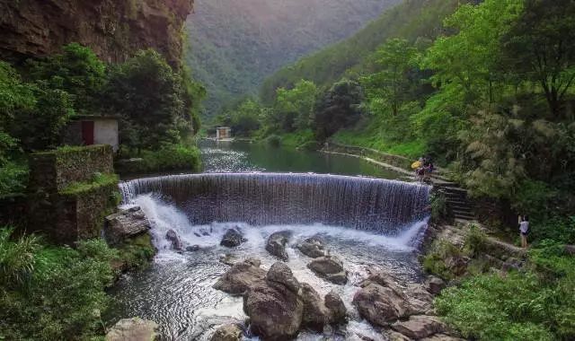 梧州蒙山天书峡谷图片