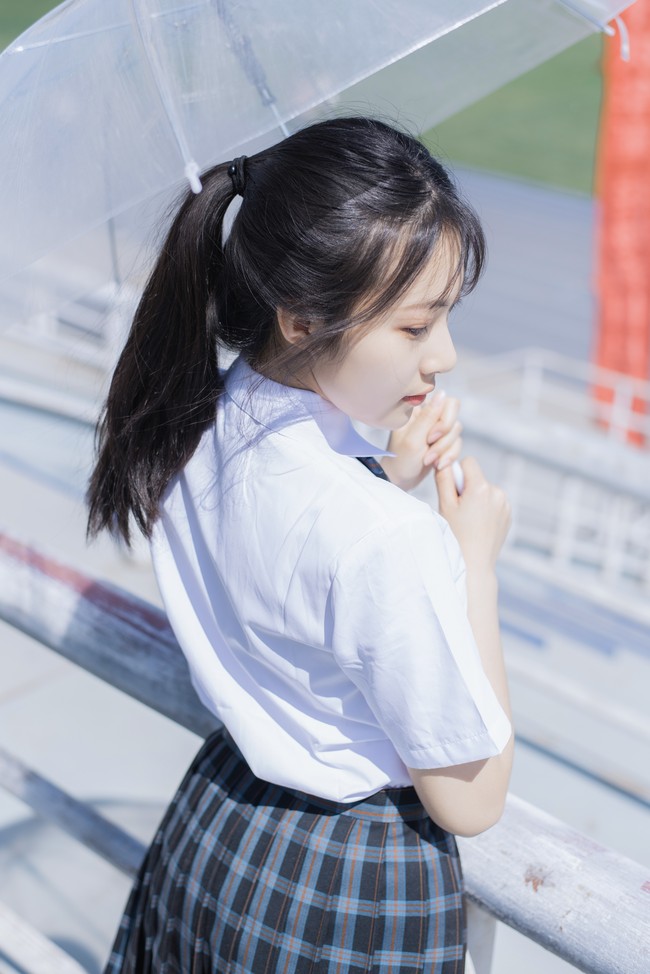 jk少女,随泡泡一起开心.