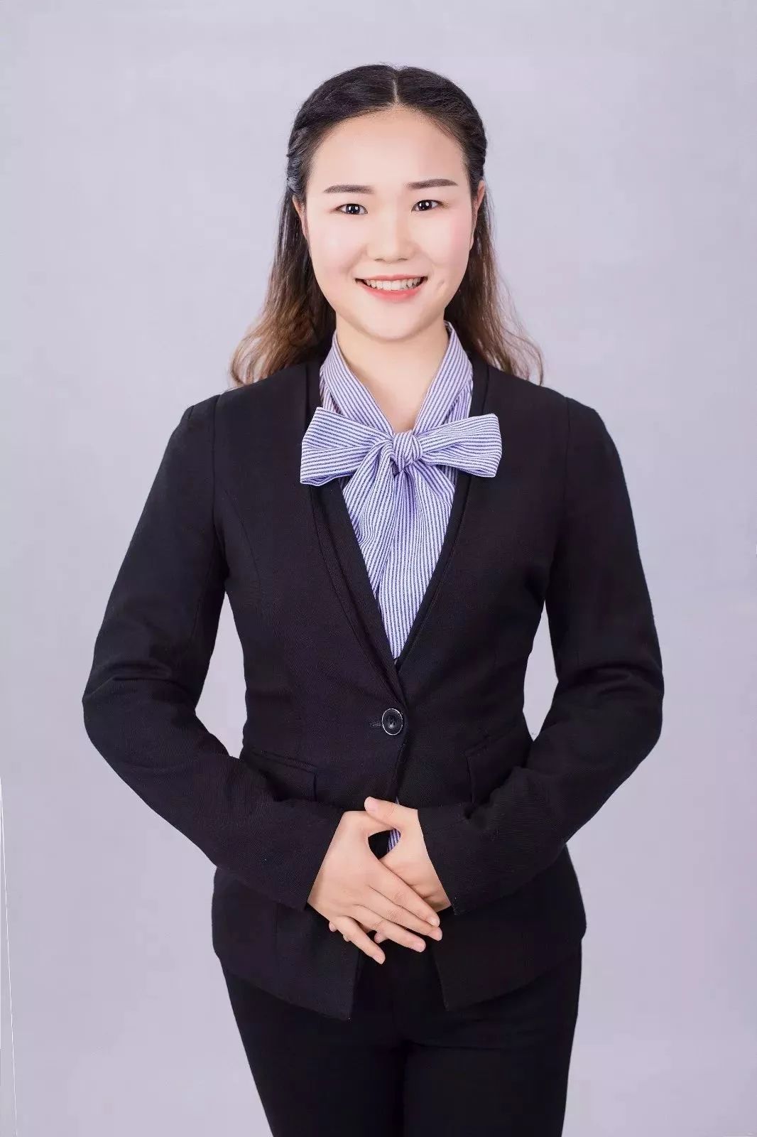 从文小学语文教师照片依次为杜娟,袁欢,石光娟,宋艳芳,高敏,刘瑞,董敏