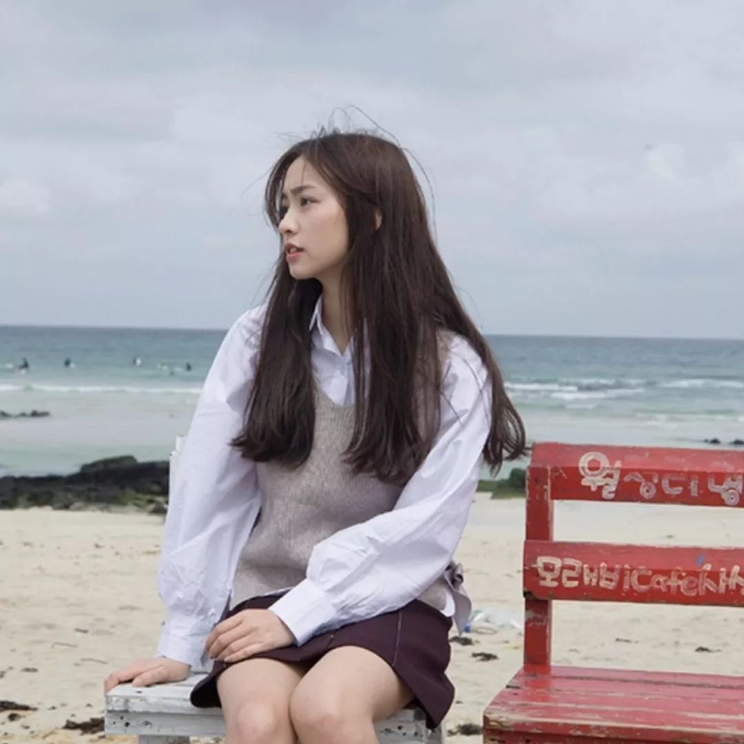 作者| 小椰子来源 | 精读(id:jingdu999)01前段时间,南京一家网红日料