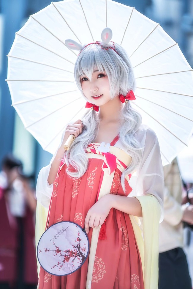 cos碧蓝航线兔耳拉菲