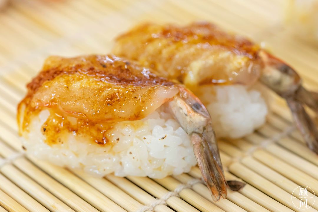 开在校门口的寿司店,只卖3元_鳗鱼