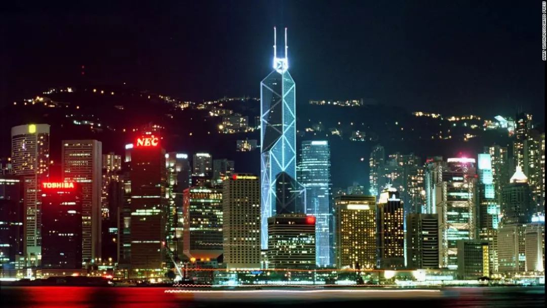 维港边的中银大厦7关于贝聿铭从东方到西方我在苏州时,能够深刻感受到