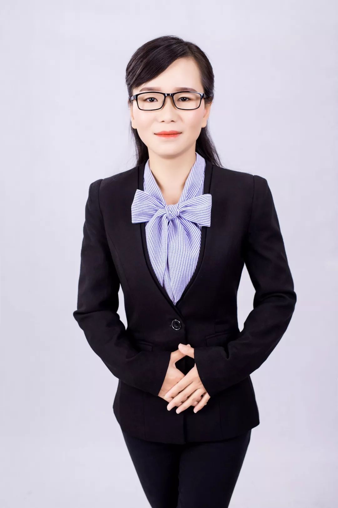 从文小学数学教师照片依次为陈香,杨蕾,张兰,杨信园,宋永平,董琴,杜娟