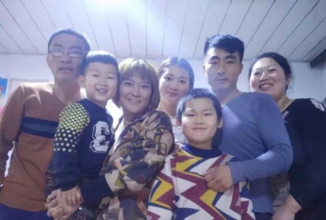 张晓英和丈夫都是地地道道的农民,但他们的生活不仅有泥土的味道更有