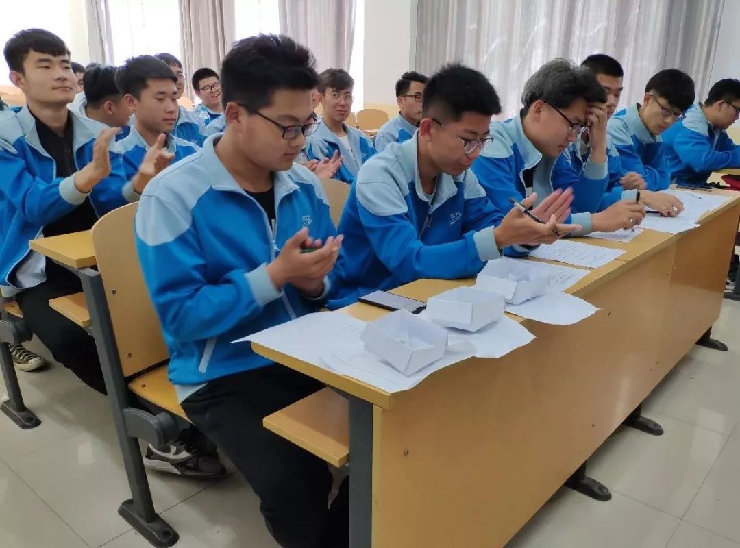 选拔优秀主持人,特此,2019年5月17日,包头铁道职业技术学院铁道工程系