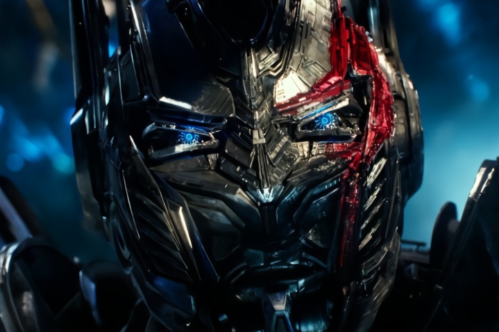 变形金刚擎天柱为了得到救赎心甘情愿被造物主洗脑