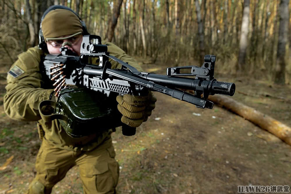 原创"拉扎列夫战术"公开无托版pkp机枪 史上威力最大的同类枪械