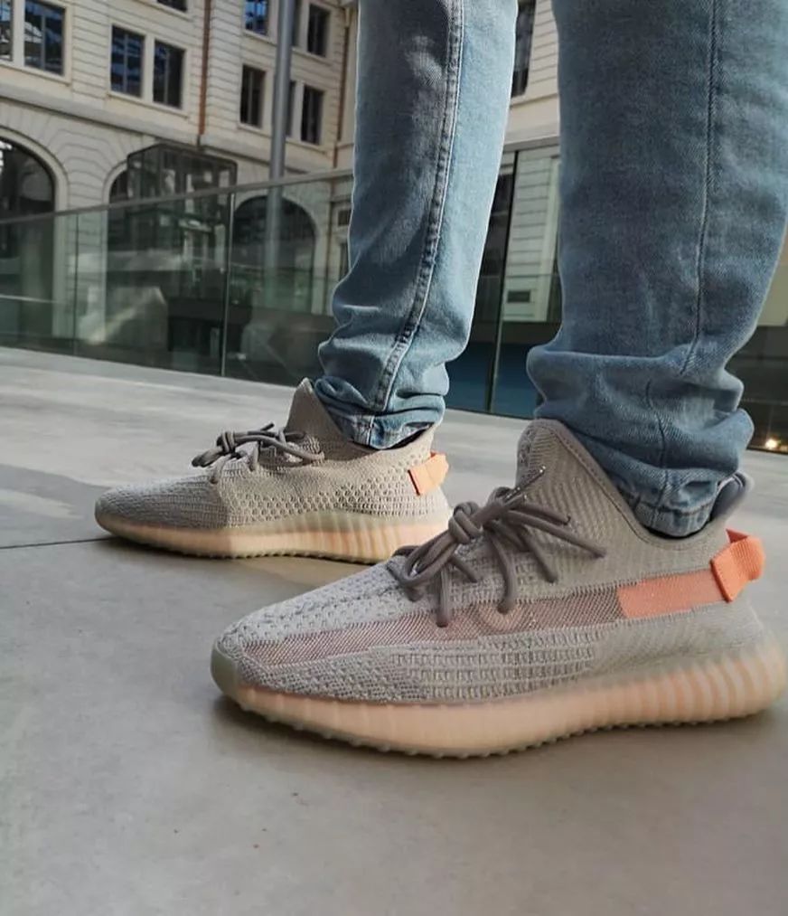 yeezy350v2最全上脚合集今夏穿哪双看完再决定