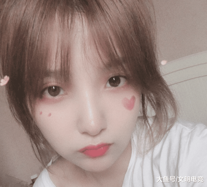 lol余小c第二次查房女主播小米粥粥粥的话让c皇吃味了